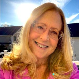 Meet your Posher, Debra